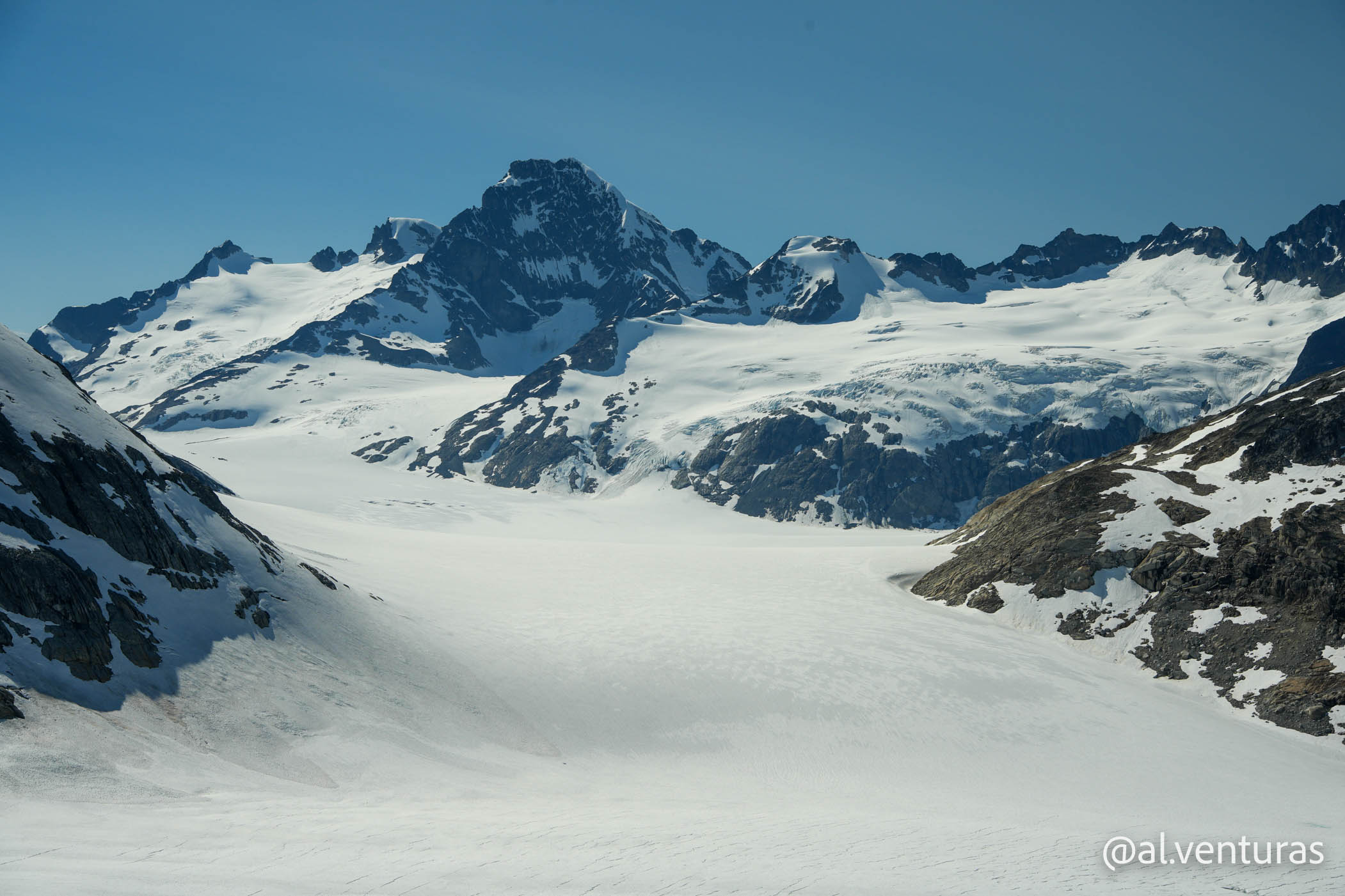Panorámica desde la cima a 2.000 metros de altitud